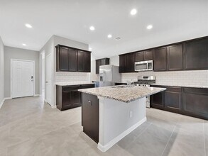 29711 Breakwater Dr in Katy, TX - Building Photo - Building Photo