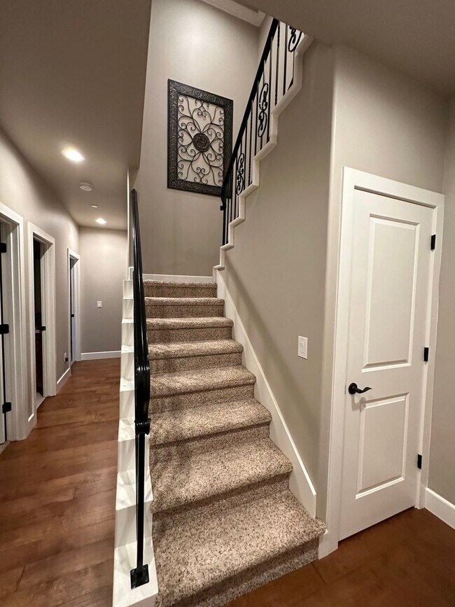 6199 Green Leaf Ln in Foresthill, CA - Building Photo - Building Photo