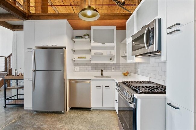 property at 170 Boulevard SE