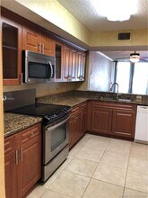 8266 NW 24th St-Unit -8266 in Coral Springs, FL - Building Photo - Building Photo