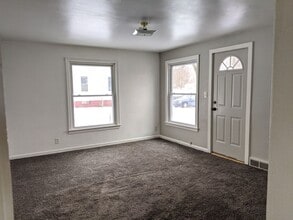 834 W Southern Ave in Muskegon, MI - Building Photo - Building Photo