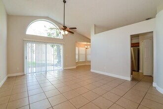 1634 Sand Key Cir in Oviedo, FL - Building Photo - Building Photo