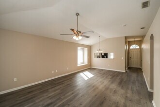 6322 Morse Oaks Cir in Jacksonville, FL - Foto de edificio - Building Photo