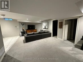 175 Estate Garden Dr in Richmond Hill, ON - Building Photo - Building Photo