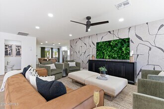 6712 E Pershing Ave in Scottsdale, AZ - Building Photo - Building Photo