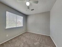 16327 Petaluma Dr photo'