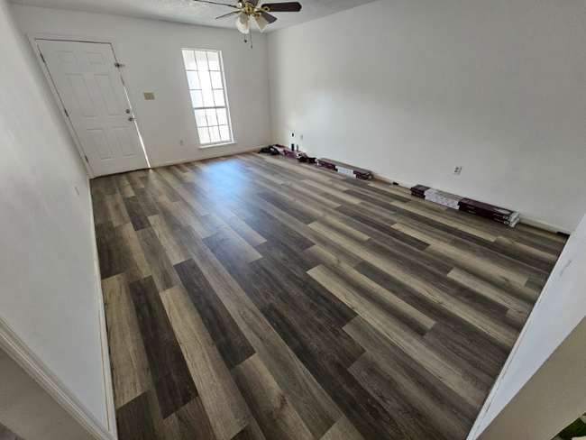 1469 Green St-Unit -3 in Valdosta, GA - Foto de edificio - Building Photo