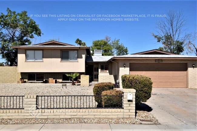 property at 4640 W Paradise Dr