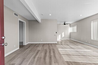 8101 Larson Ave in Garden Grove, CA - Building Photo - Building Photo
