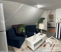 1820 N Kedvale Ave, Unit 2 in Chicago, IL - Building Photo - Building Photo