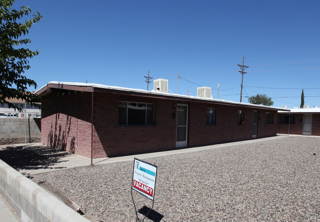 207 S Iron St in Deming, NM - Building Photo