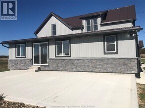 1233 Kerr Line in Wallaceburg, ON - Building Photo - Building Photo