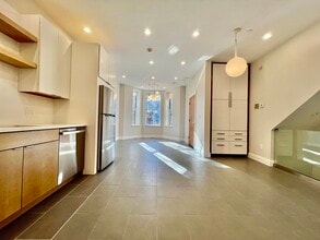 1607 Tremont St in Boston, MA - Building Photo - Building Photo