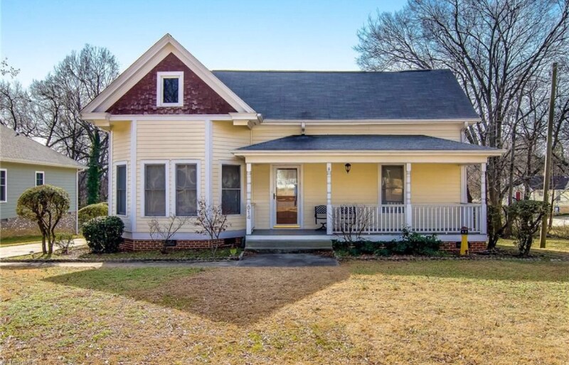 614 Douglas St in Greensboro, NC - Building Photo