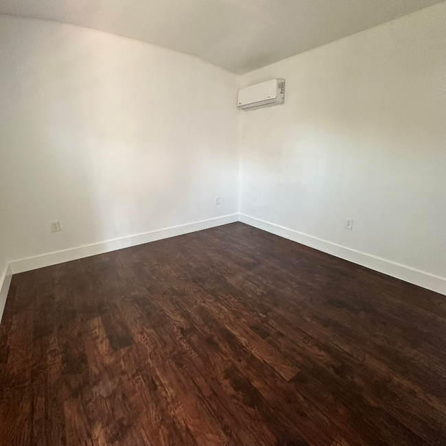 17201 NW 53rd Ave, Unit 3 in Miami Gardens, FL - Building Photo - Building Photo