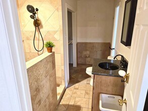 2351 Longhorn St in Dallas, TX - Building Photo - Building Photo