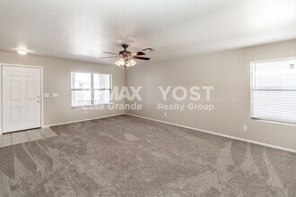 645 W Jardin Dr in Casa Grande, AZ - Building Photo - Building Photo