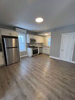 66 Dalton St in Lowell, MA - Building Photo