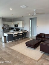 8903 W Bethany Heights Dr in Glendale, AZ - Building Photo - Building Photo