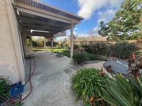 5101 Vía Mindanao in Oceanside, CA - Building Photo - Building Photo