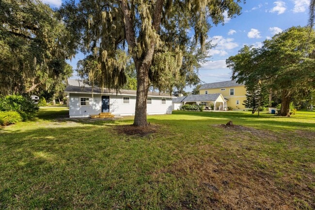 5004 Karen St in Fernandina Beach, FL - Building Photo - Building Photo