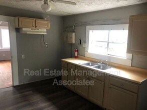 104 Grady St in Griffin, GA - Building Photo - Building Photo