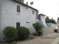 14916 1/2 Bassett St. in Van Nuys, CA - Foto de edificio - Building Photo