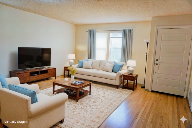 5677 Calpine Dr in San Jose, CA - Foto de edificio - Building Photo