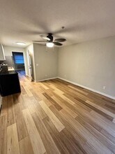 4 Hanover Sq in Brunswick, GA - Building Photo - Building Photo