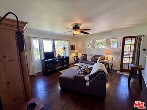7756 Torreyson Dr in Los Angeles, CA - Building Photo - Building Photo