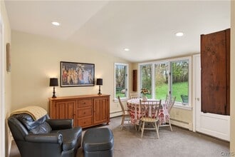 3862 State St in Skaneateles, NY - Building Photo - Building Photo