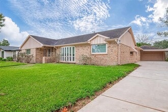 4115 Mischire Dr in Houston, TX - Building Photo - Building Photo