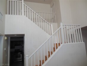 5510 Avent Ferry St in Las Vegas, NV - Building Photo - Building Photo