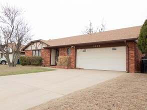 5009 Kindling Ln in Oklahoma City, OK - Building Photo - Building Photo