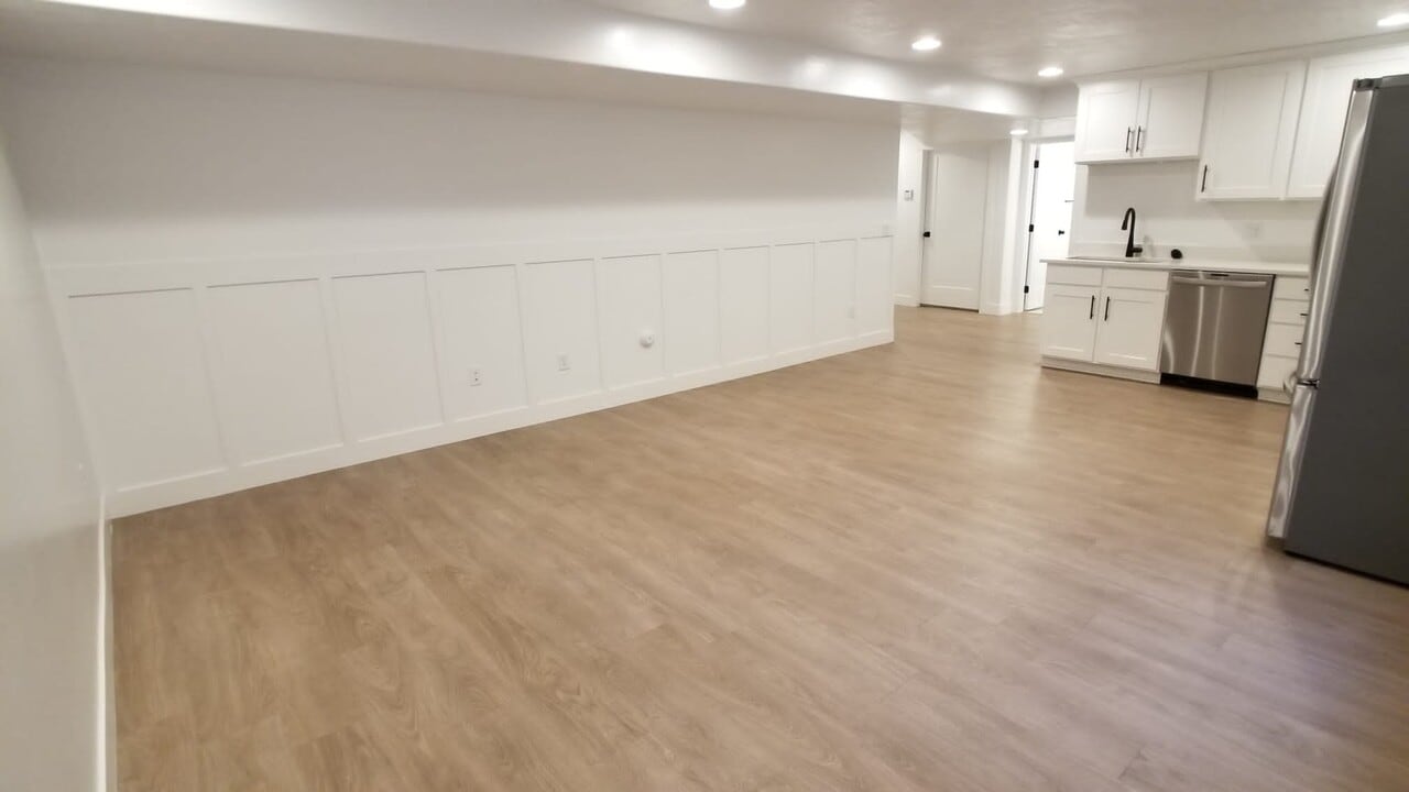 32 W Sicula Rd., Unit Basement in Vineyard, UT - Building Photo