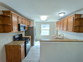 2200 Magnolia Dr in Round Rock, TX - Building Photo - Building Photo