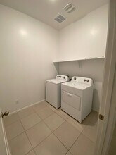 15627 W Smoketree Dr in Surprise, AZ - Building Photo - Building Photo