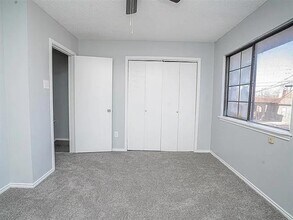 210 Rolston Rd in Irving, TX - Building Photo - Building Photo