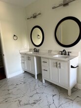 4703 Kellogg Dr in Woodbridge, VA - Foto de edificio - Building Photo