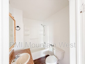 9068 Main St in Magna, UT - Building Photo - Building Photo