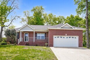 630 Butternut Trce in La Vergne, TN - Building Photo