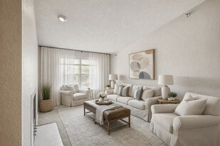 The Felix in Burnsville, MN - Building Photo