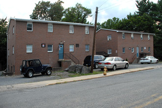 204 High St in Shippensburg, PA - Building Photo - Building Photo