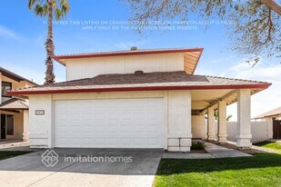 10037 W Montecito Ave in Phoenix, AZ - Building Photo