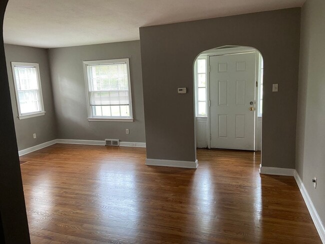 918 W Stewart Rd in Columbia, MO - Building Photo - Building Photo