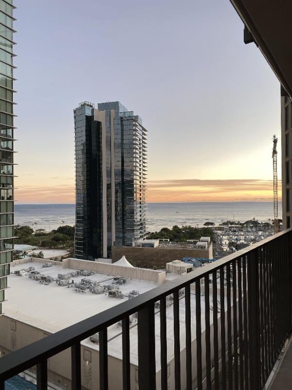 987 Queen St in Honolulu, HI - Foto de edificio - Building Photo