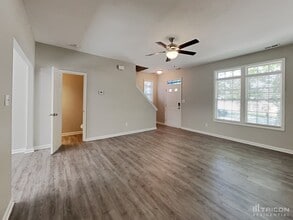 2820 Oasis Ln in Charlotte, NC - Building Photo - Building Photo
