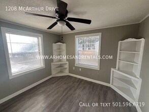1208 McArthur Dr in Jacksonville, AR - Building Photo - Building Photo