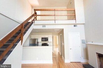 723 Spruce St in Philadelphia, PA - Building Photo - Building Photo