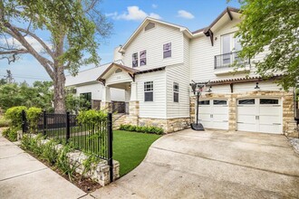 715 E 9th St in Houston, TX - Building Photo - Building Photo